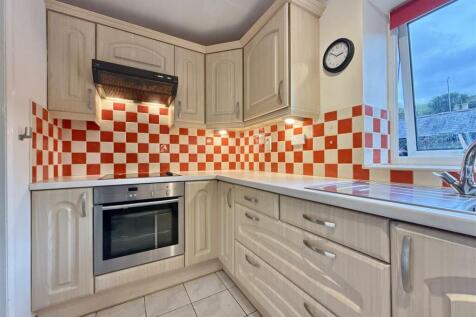 Kitchen 1.JPG