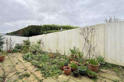 Rear Garden 2.JPG