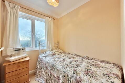 Bedroom 3.JPG