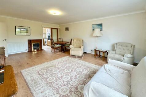 Living Room.JPG
