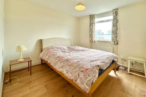 Bedroom 2.JPG