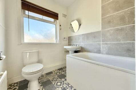 Bathroom.jpeg