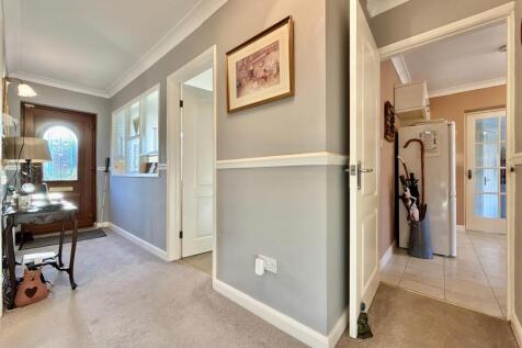 Hallway.jpeg