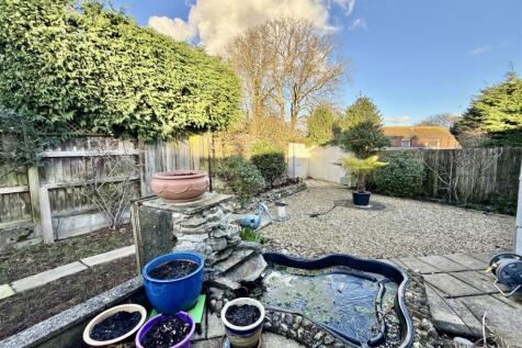 Rear_Garden.jpeg