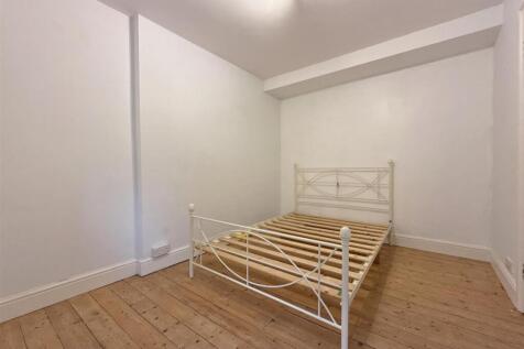 Bedroom 3.JPG