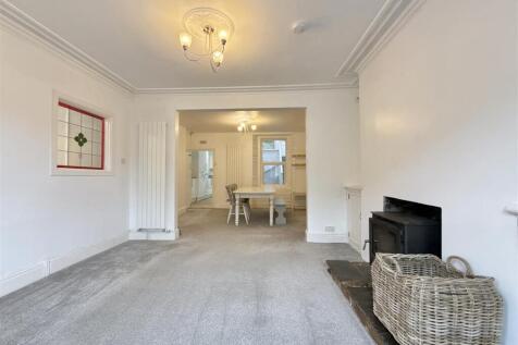 Living Room.JPG