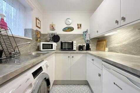 Kitchen.JPG