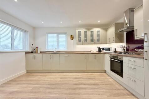 Kitchen Breakfast Room.JPG