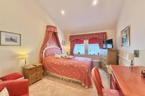 Bedroom  1.JPG