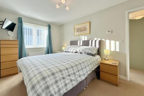Bed 1.JPG
