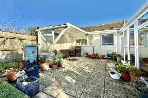 Rear Patio.JPG