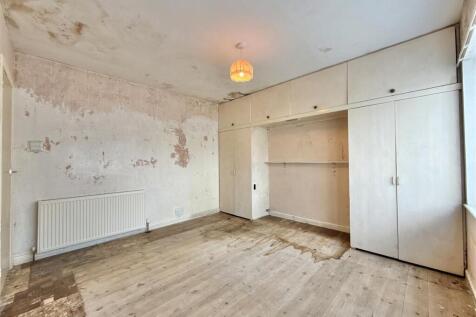 Bedroom  1.jpg