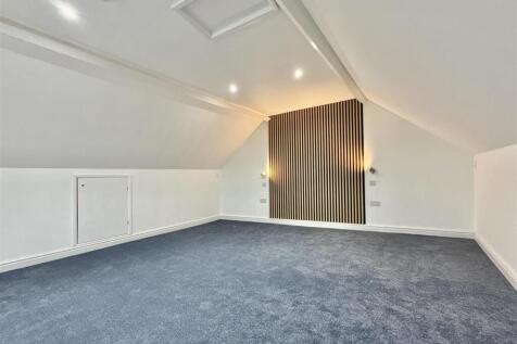 Bedroom  1.jpeg