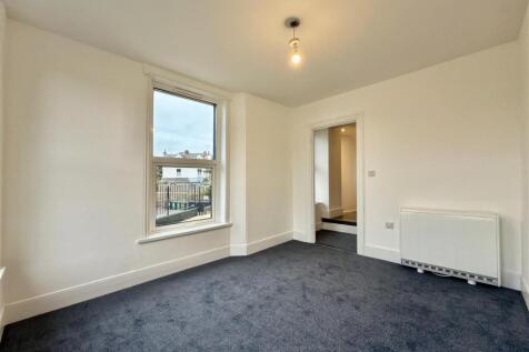 Bedroom 3.jpeg