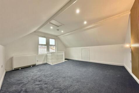 Bedroom 1.jpeg
