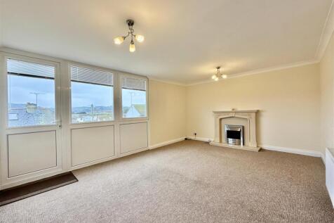 Living Room.jpg