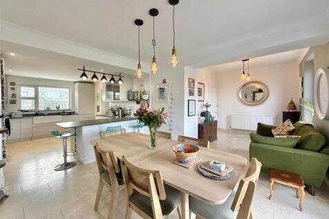 Breakfast Room Kitchen.jpg