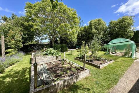 Produce  GArden.JPG