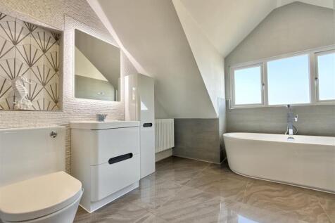 Family  Bathroom.jpeg