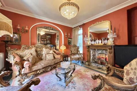 Sitting Room.jpeg