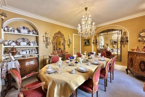 Dining Room.jpeg