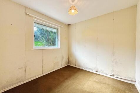 Bedroom 4.JPG