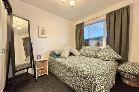 Bedroom 2.jpeg