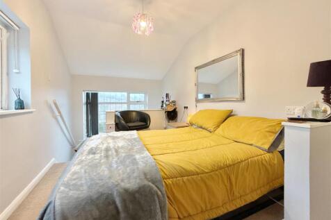 Bed 2.JPG