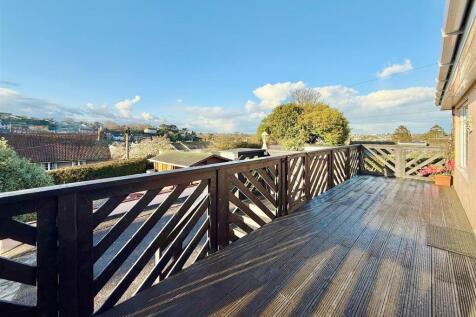 Front Deck.JPG