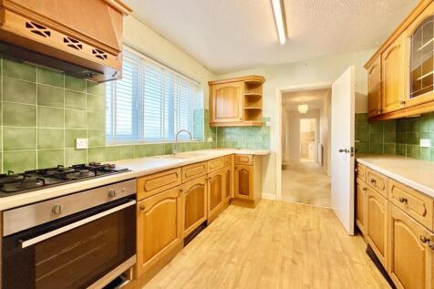 Kitchen.JPG