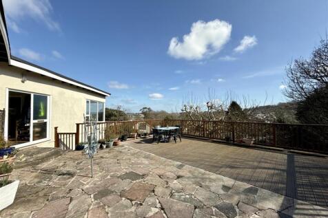Front Terrace.JPG
