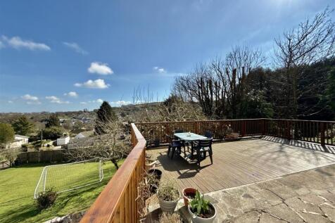Front Sun Deck From Door.JPG