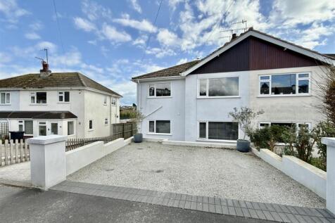 Front &amp; Double Driveway.JPG