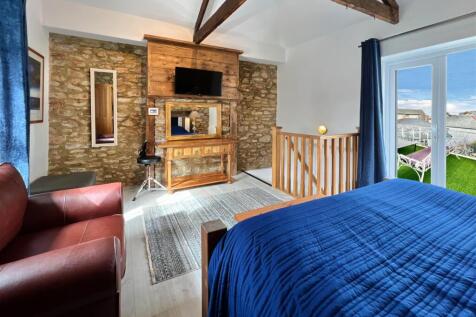 4 St Peters Hill 4.JPG