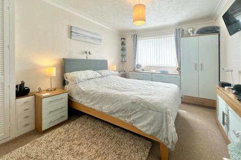 Bedrom 3.JPG