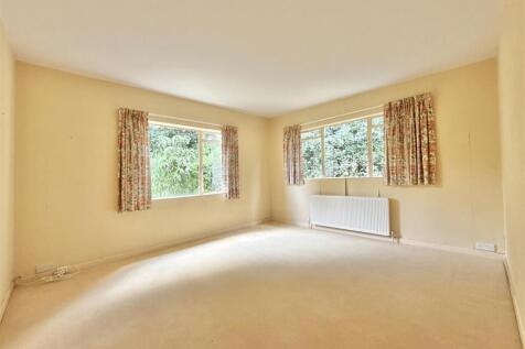 Bedroom  1.jpg