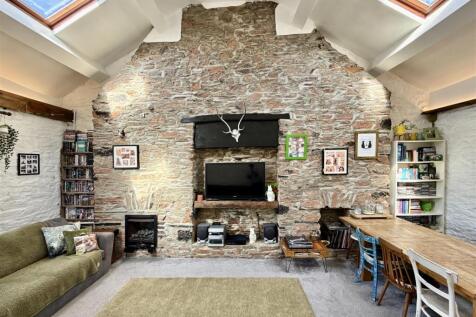 Feature Wall.jpg
