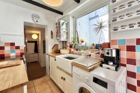 Kitchen.jpg