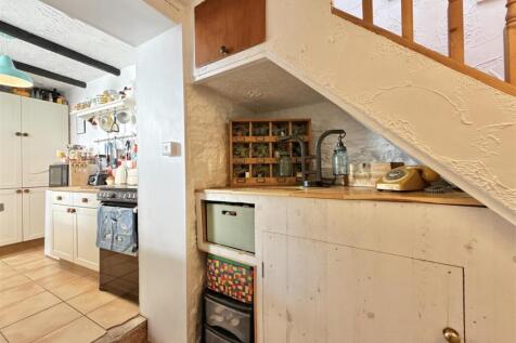 Into Kitchen.jpg