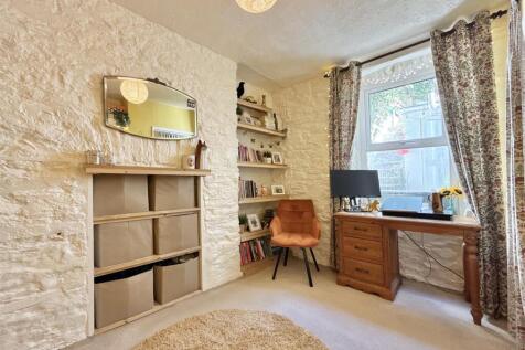 Bedroom  2.jpg