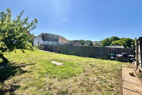 Rear  Garden.jpeg