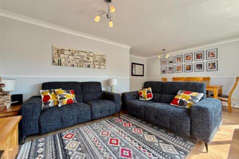 Livign Room.jpg
