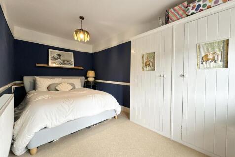 Bedroom  1.jpg