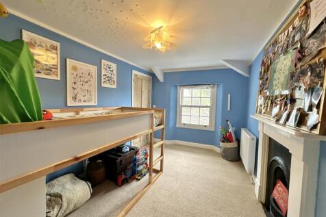 Bedroom  2.jpg
