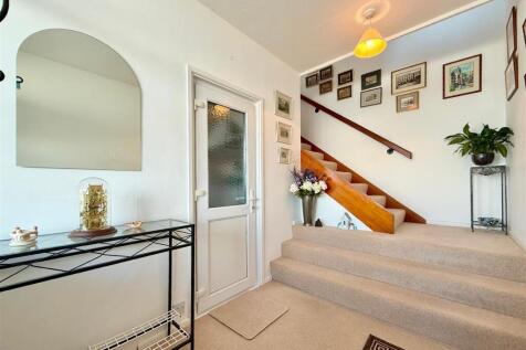 Entrance Hall.JPG