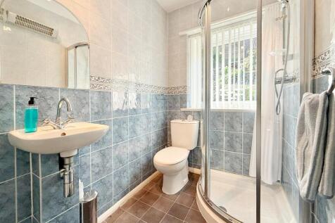 Downstairs Shower.JPG
