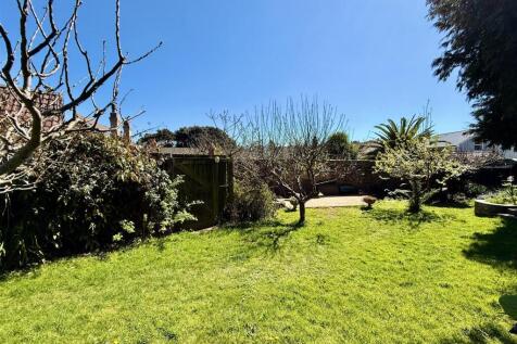 Rear  Garden_.jpg