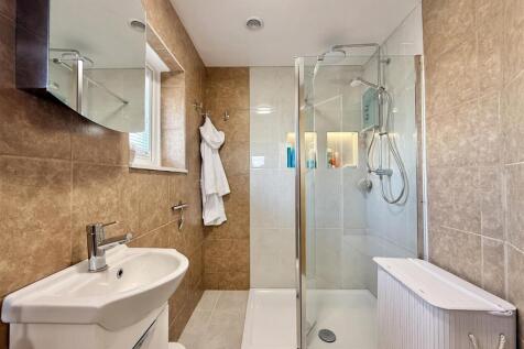 Bathroom_.jpg