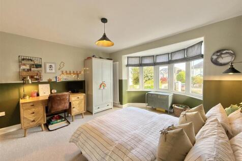 Bedroom  2.jpeg