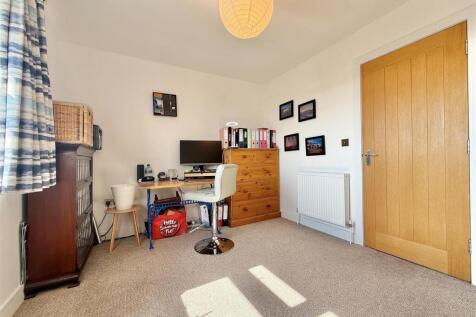 Bedroom 2.jpg